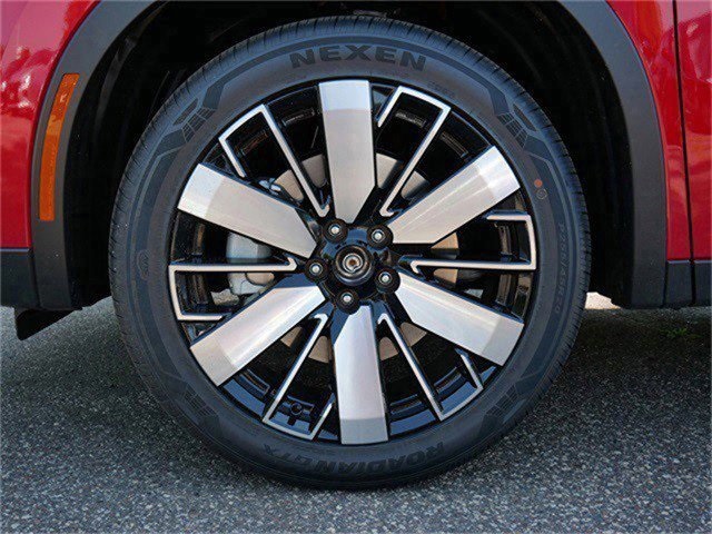 2025 Mitsubishi Outlander SE photo 3