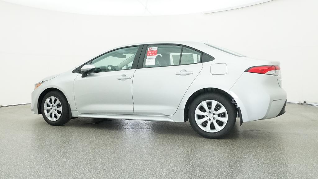 2025 Toyota Corolla LE photo 10