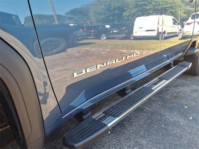 2026 Gmc Sierra 2500 HD Denali photo 4