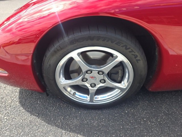 2001 Chevrolet Corvette Base photo 8