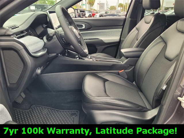 2024 Jeep Compass Latitude photo 10