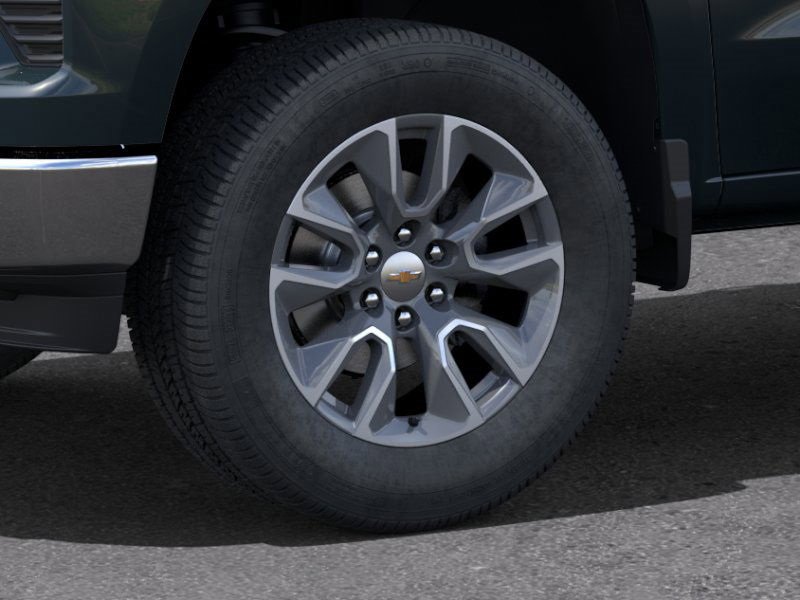 2025 Chevrolet Silverado LT photo 9