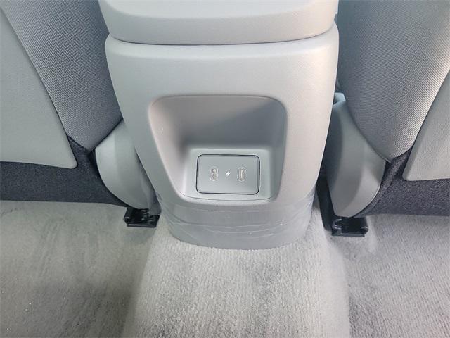 2025 Hyundai Elantra SEL Sport photo 18