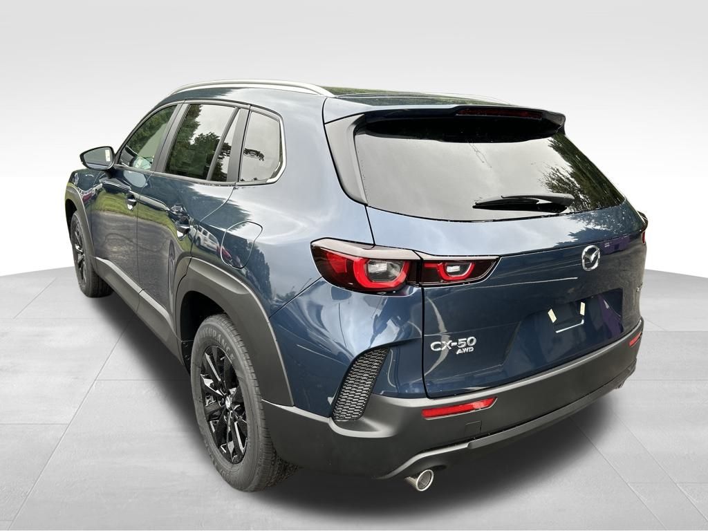 2025 Mazda CX-50 2.5 Select photo 3