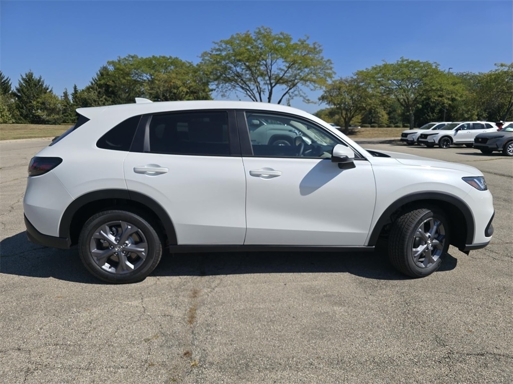 2026 Honda HR-V LX photo 17