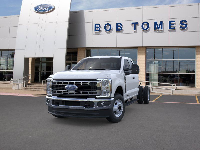 2025 Ford F-350 XL photo 2