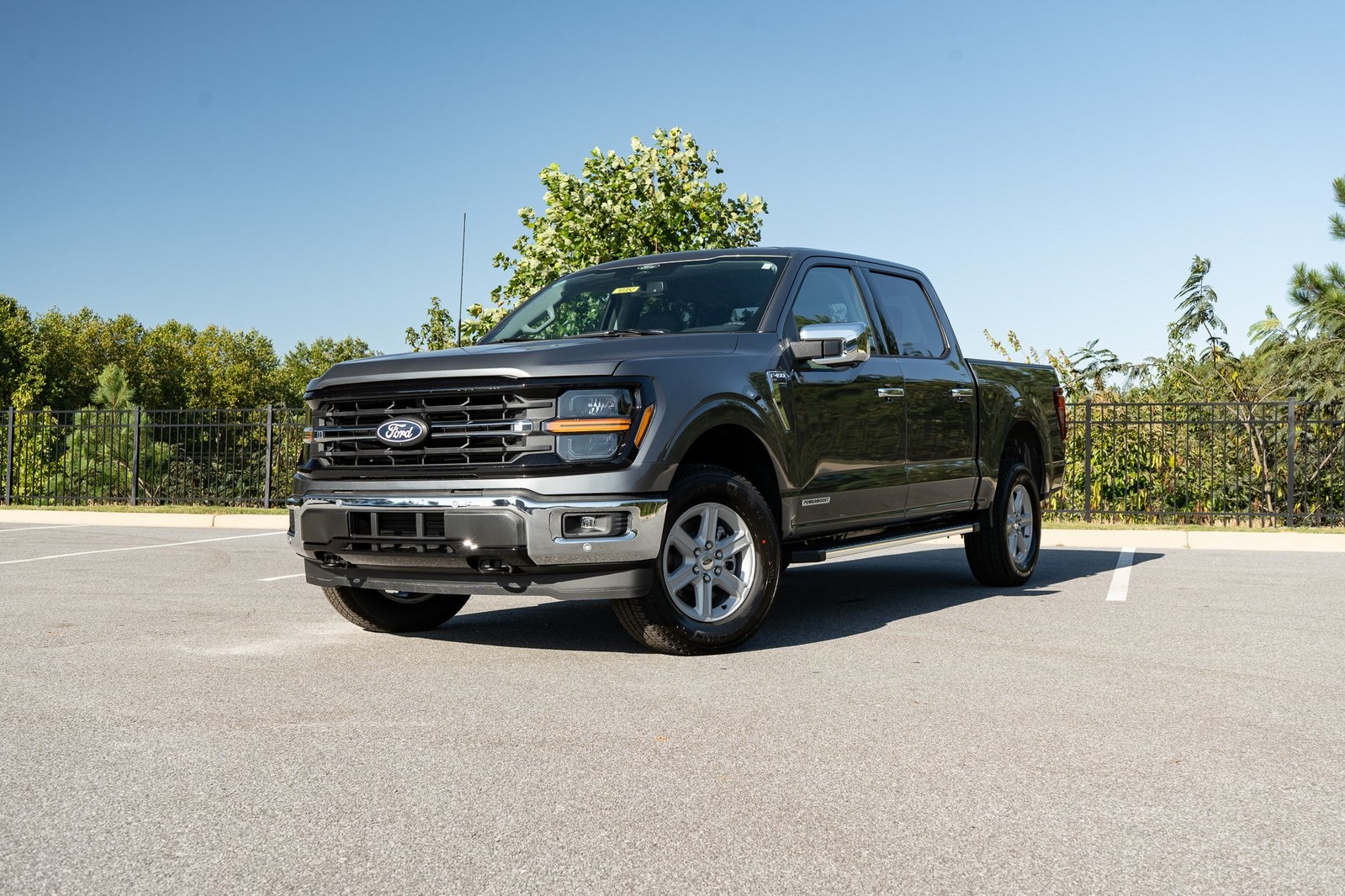 2025 Ford F-150 XLT's photo