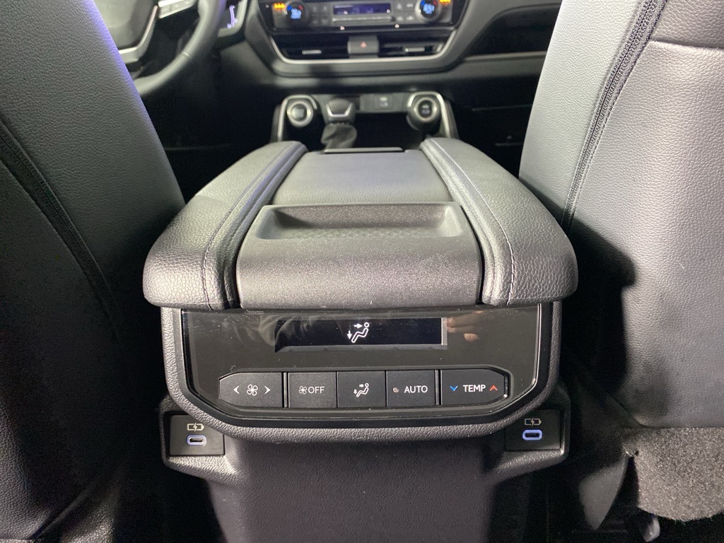 2024 Toyota Grand Highlander XLE photo 25
