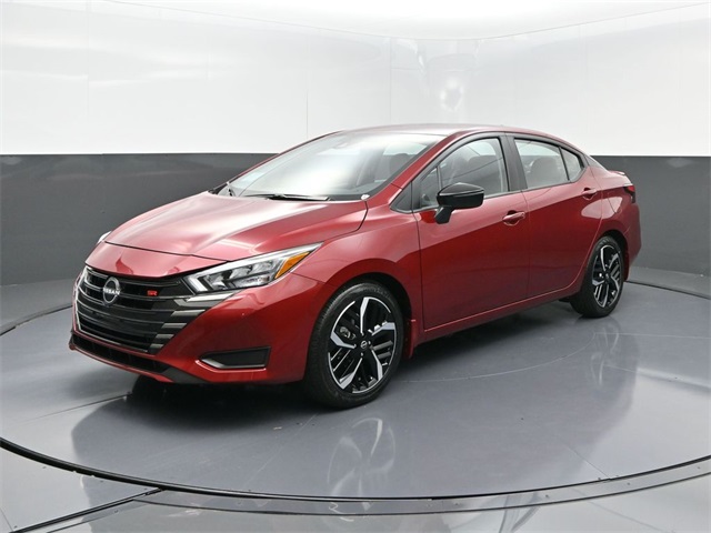 2025 Nissan Versa 1.6 SR photo 3