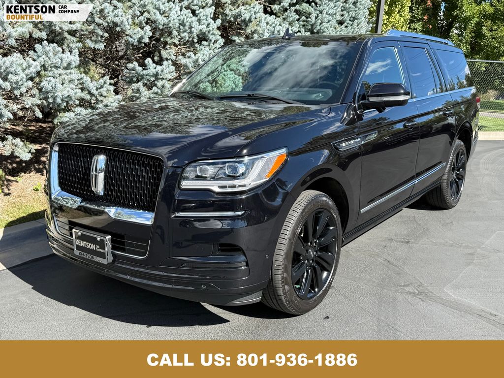 2022 Lincoln Navigator L Reserve photo 3