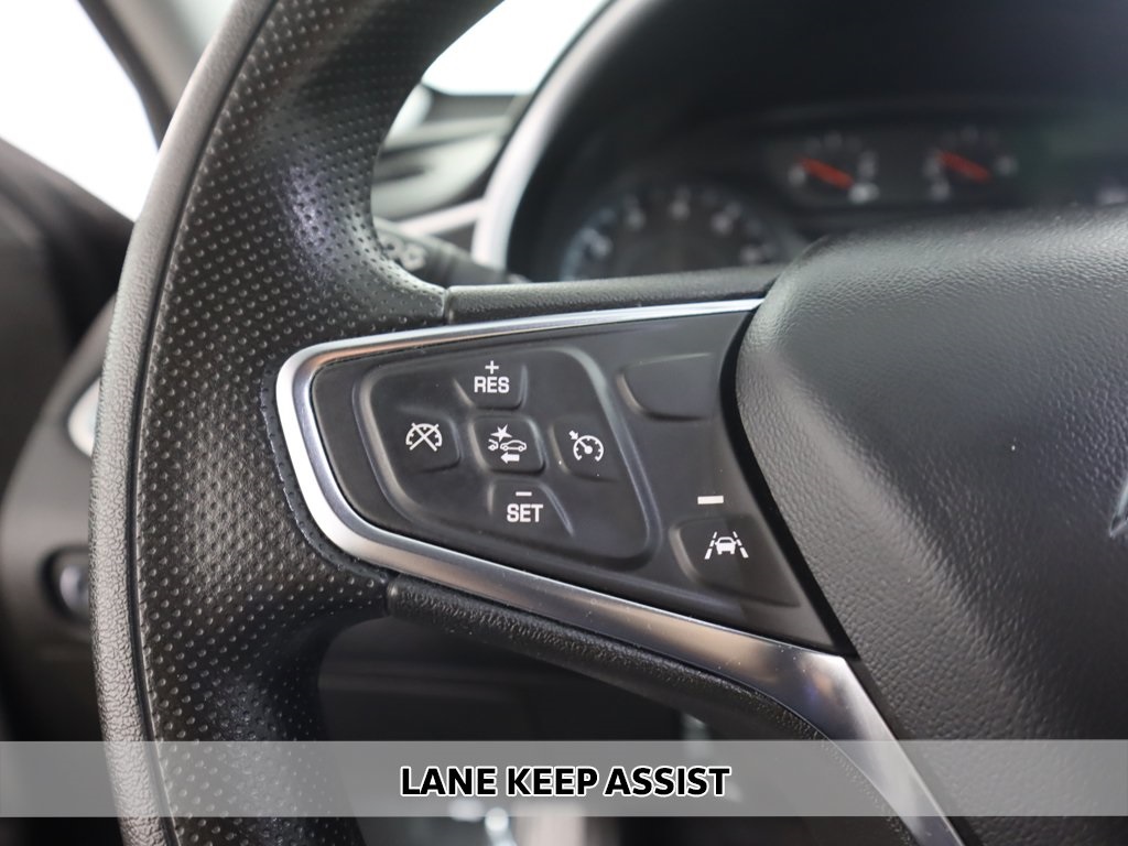 2023 Chevrolet Malibu 1LT photo 2