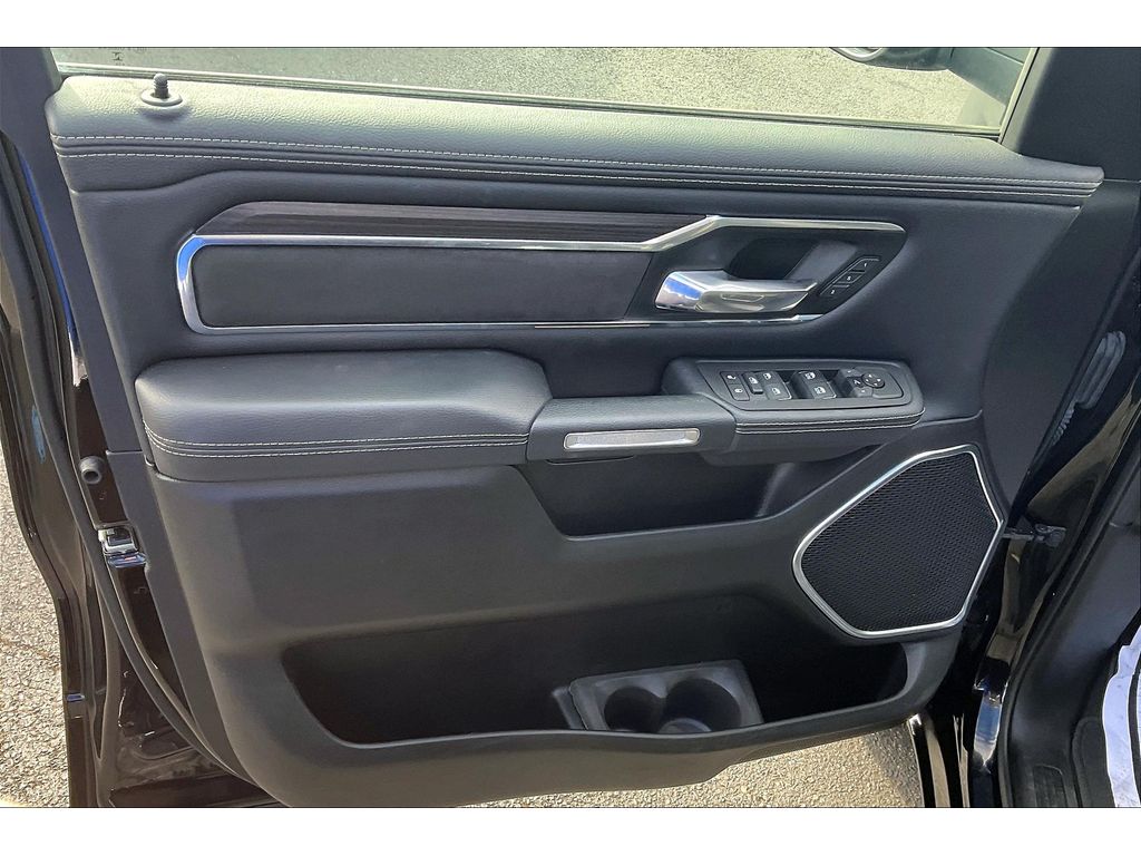2025 Ram 1500 Laramie photo 22