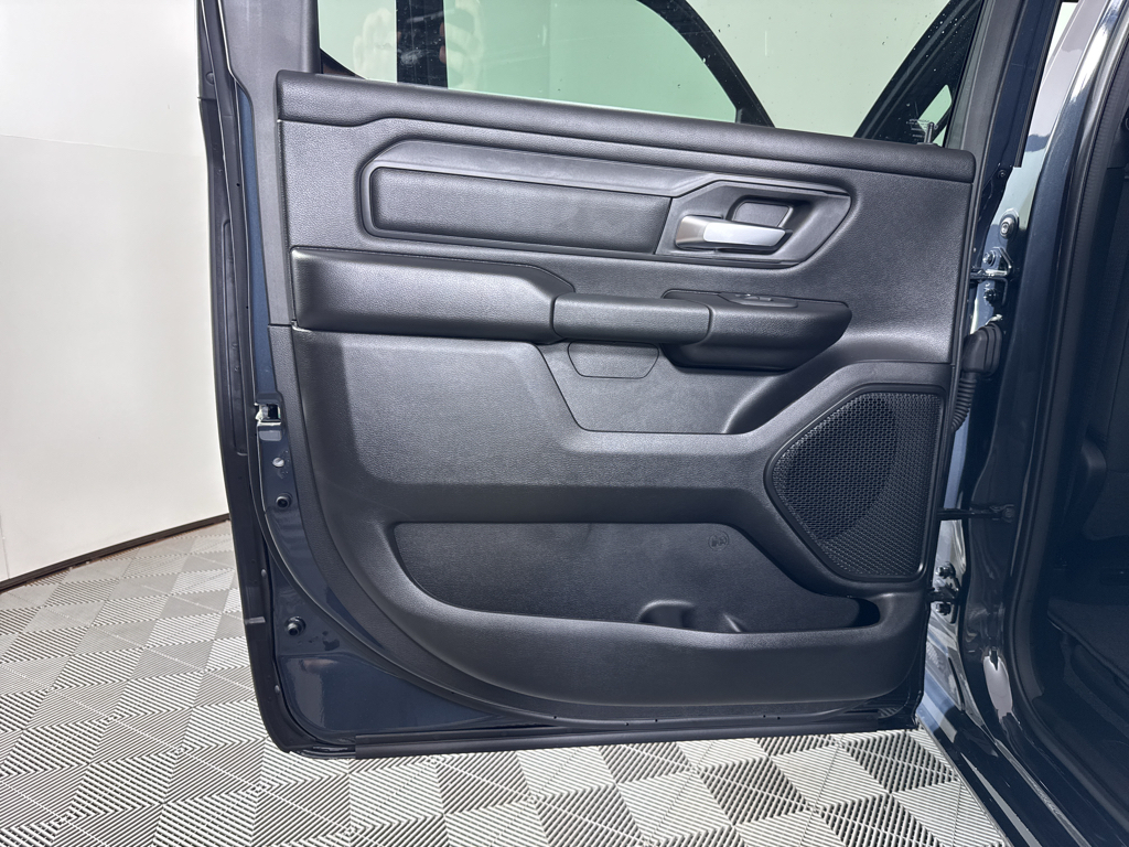 2025 Ram 1500 Tradesman photo 33