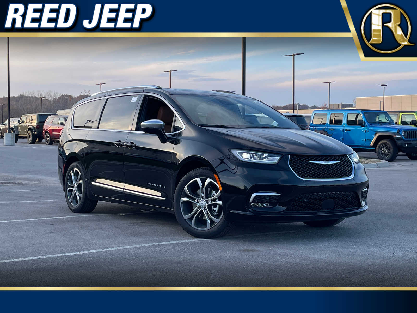 2026 Chrysler Pacifica Pinnacle's photo