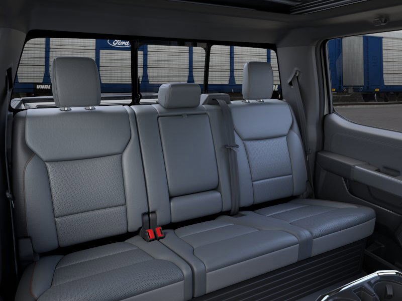 2025 Ford F-150 Lightning Lariat photo 11