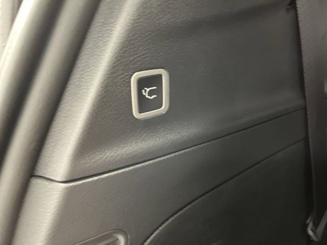 2025 Chrysler Pacifica photo 14