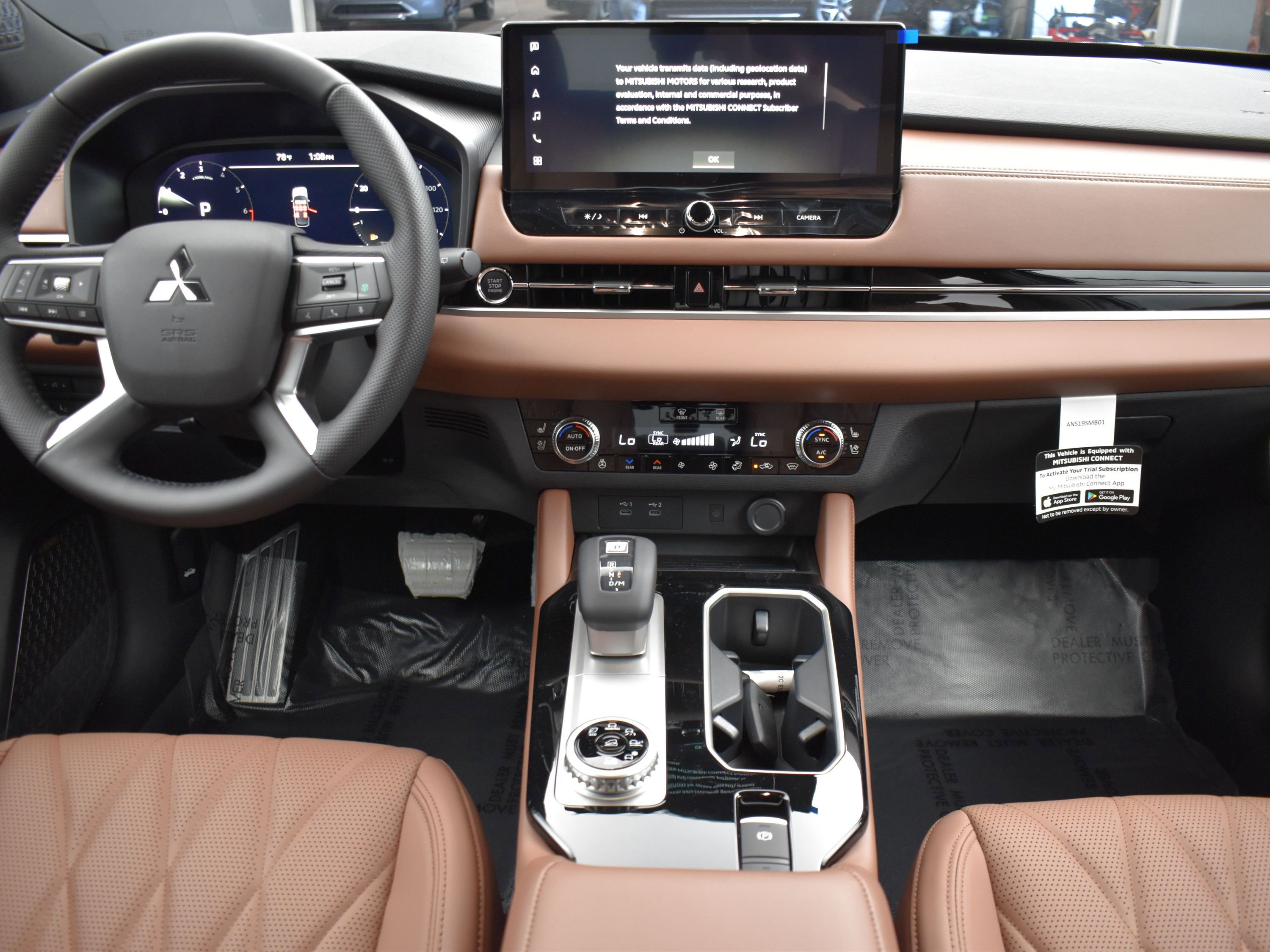 2025 Mitsubishi Outlander SEL photo 18