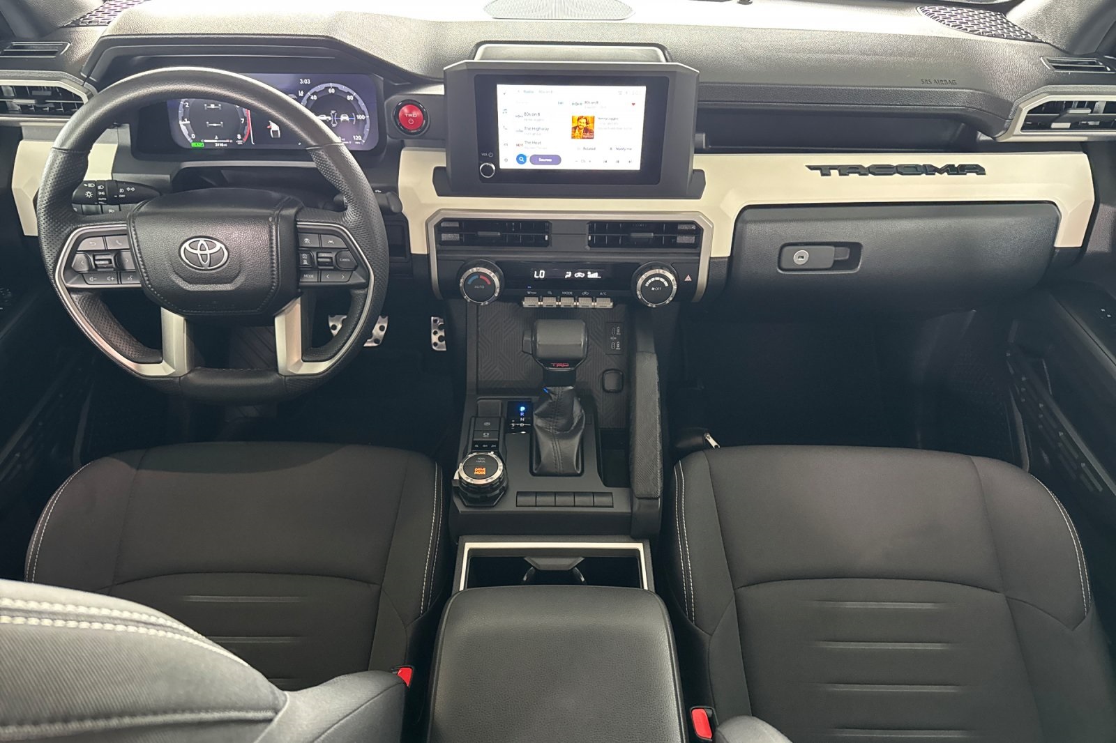 2024 Toyota Tacoma TRD Sport 4x4 photo 3