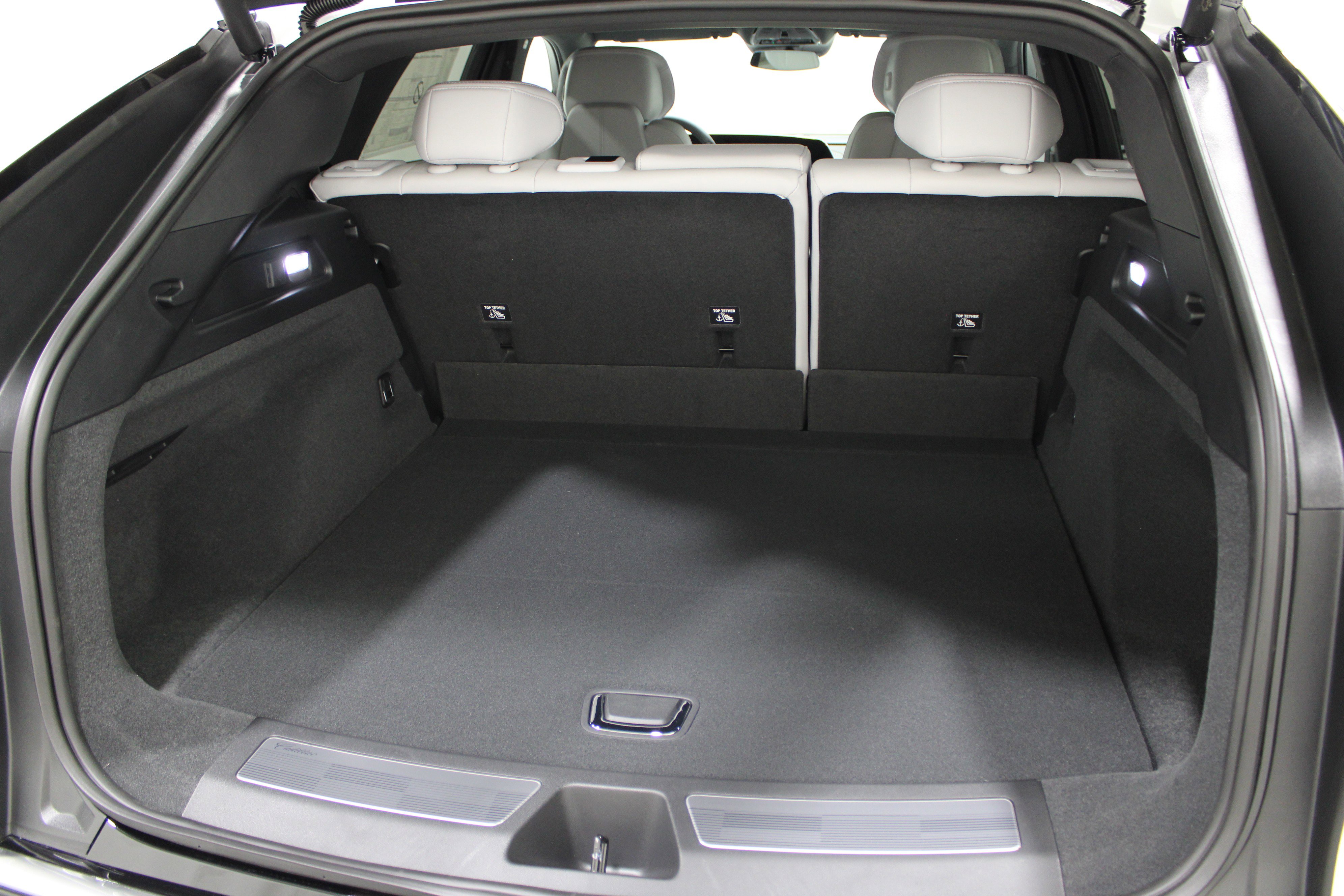 2025 Cadillac Lyriq Luxury photo 17
