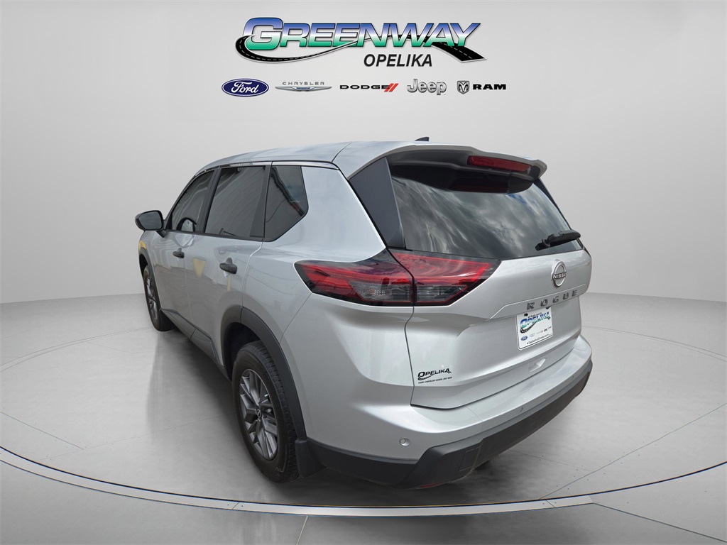 2024 Nissan Rogue S photo 4