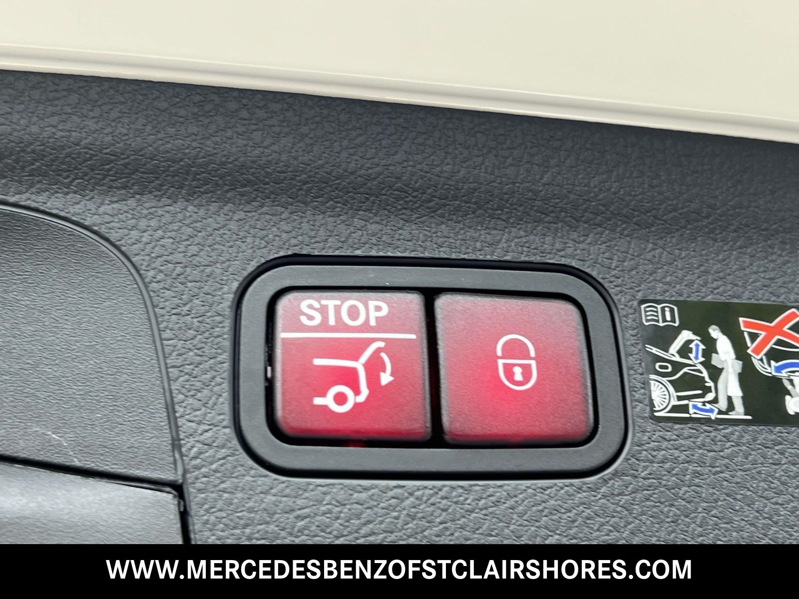 2025 Mercedes Benz GLE 350 4MATIC photo 13