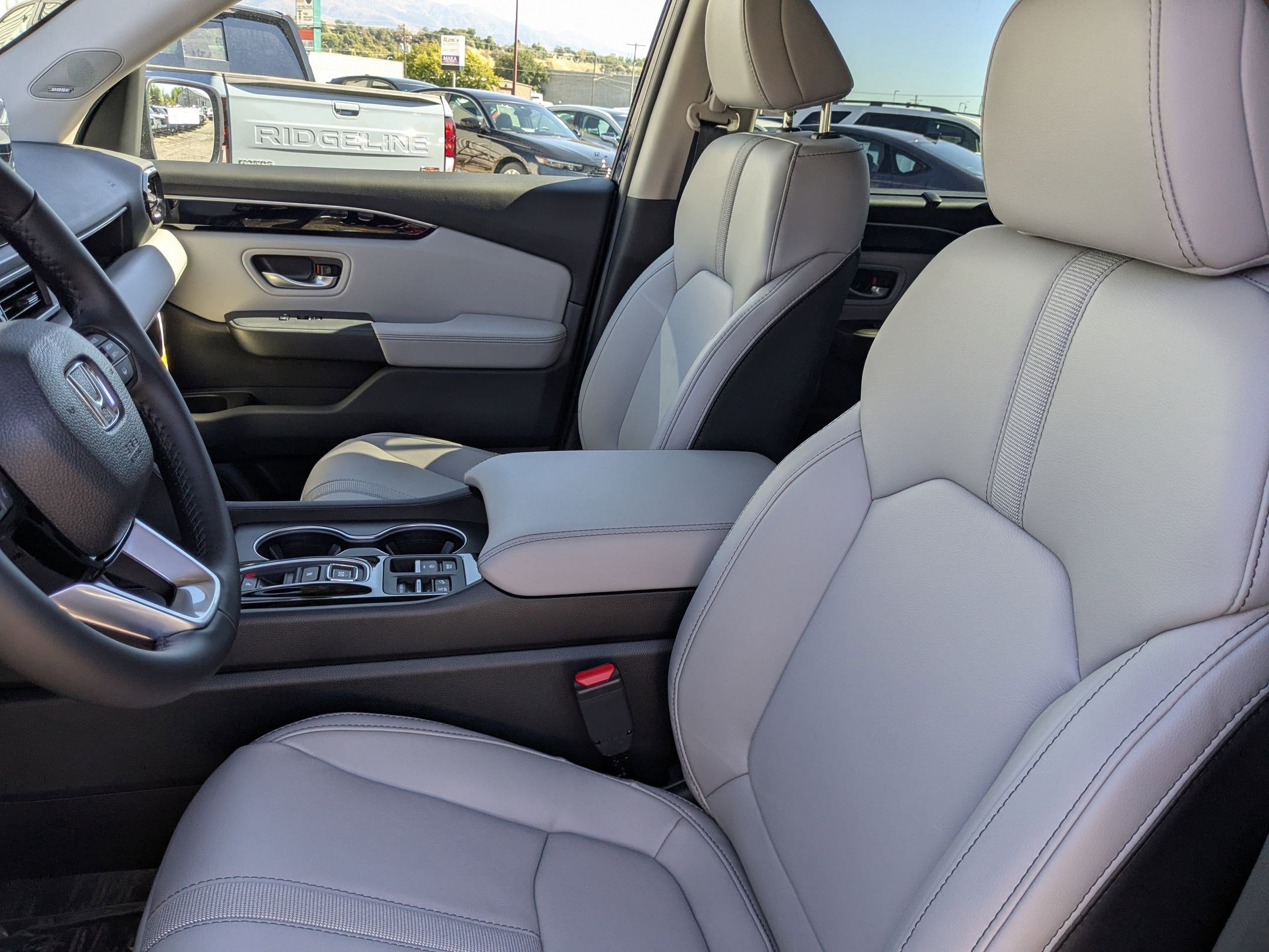 2025 Honda Pilot Touring photo 14