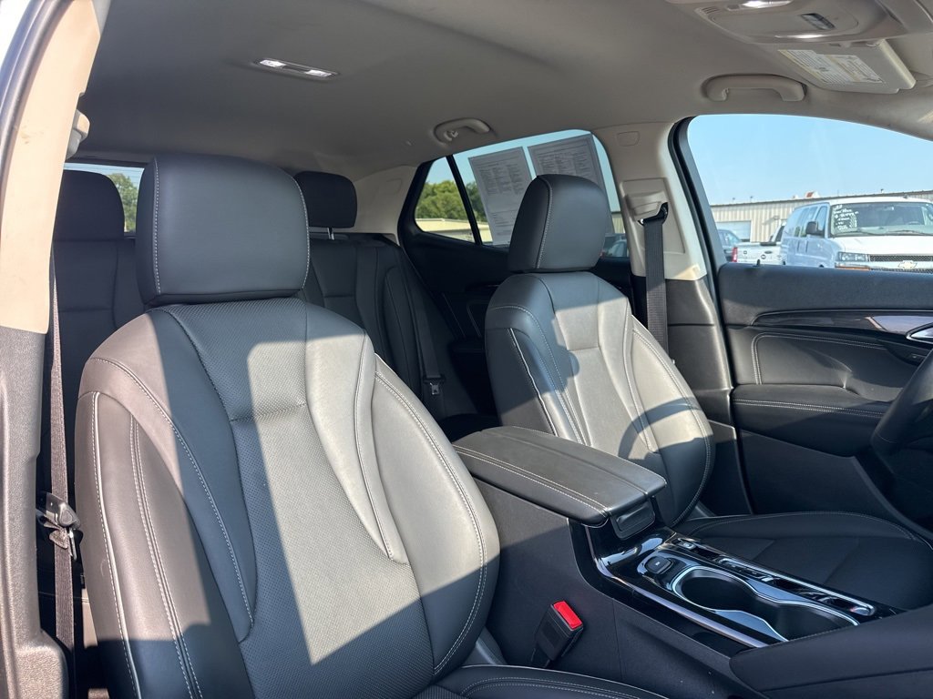 2023 Buick Envision Essence photo 10