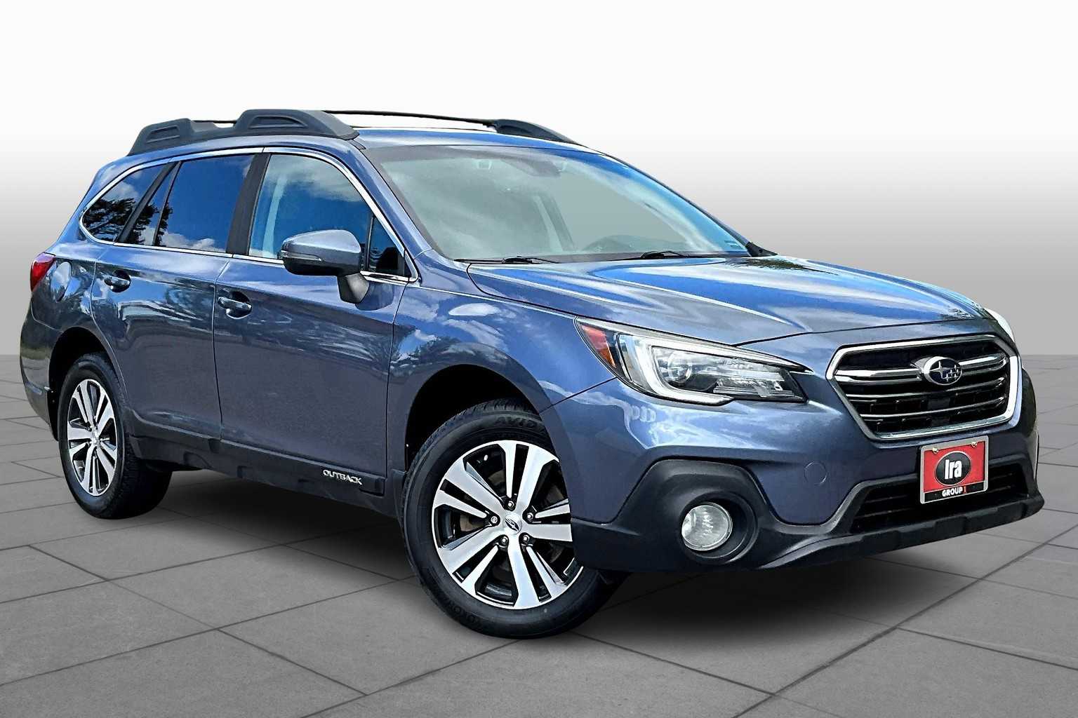2018 Subaru Outback Limited photo 2