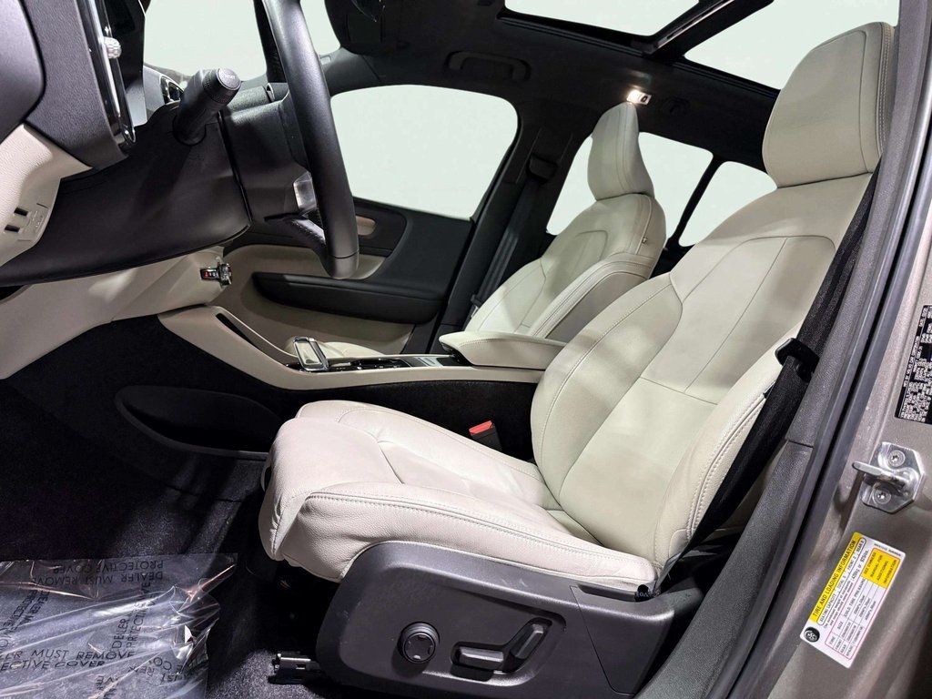 2020 Volvo XC40 T5 Inscription AWD photo 19