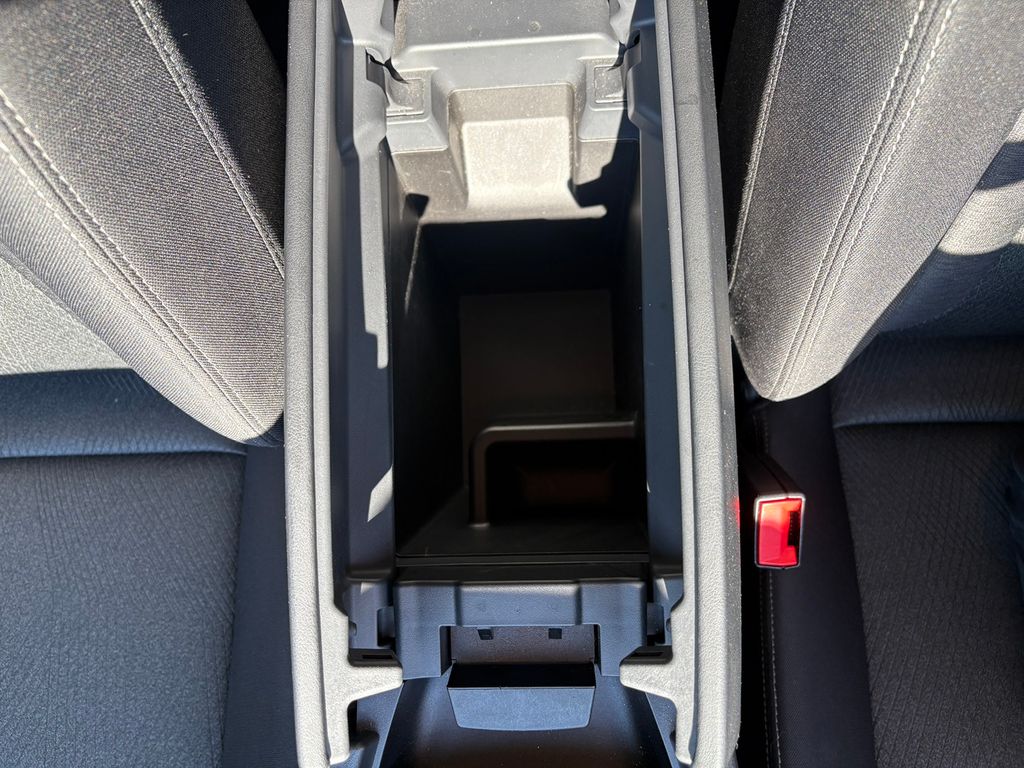 2024 Nissan Rogue SV photo 19