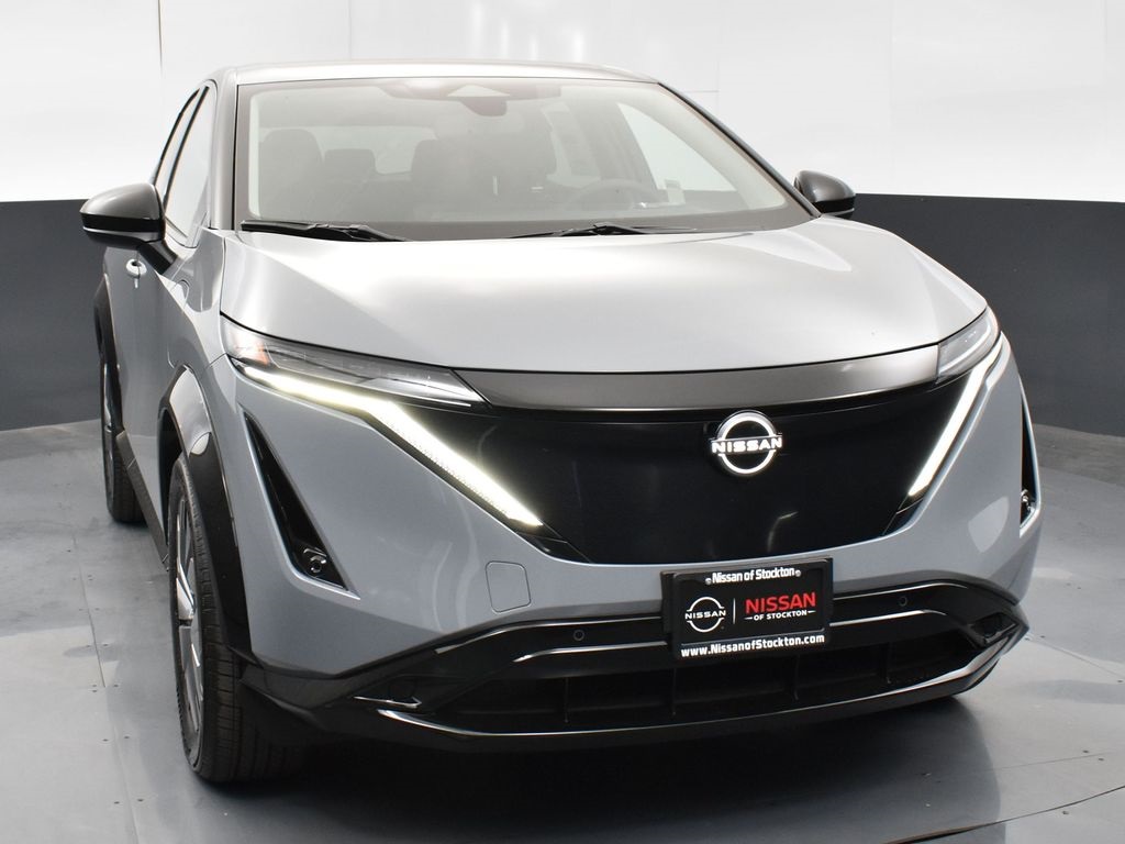 2025 Nissan ARIYA Engage e-4ORCE photo 2