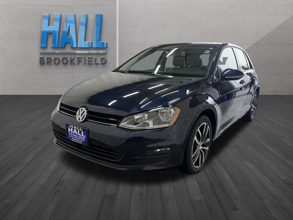 2016 Volkswagen Golf's photo
