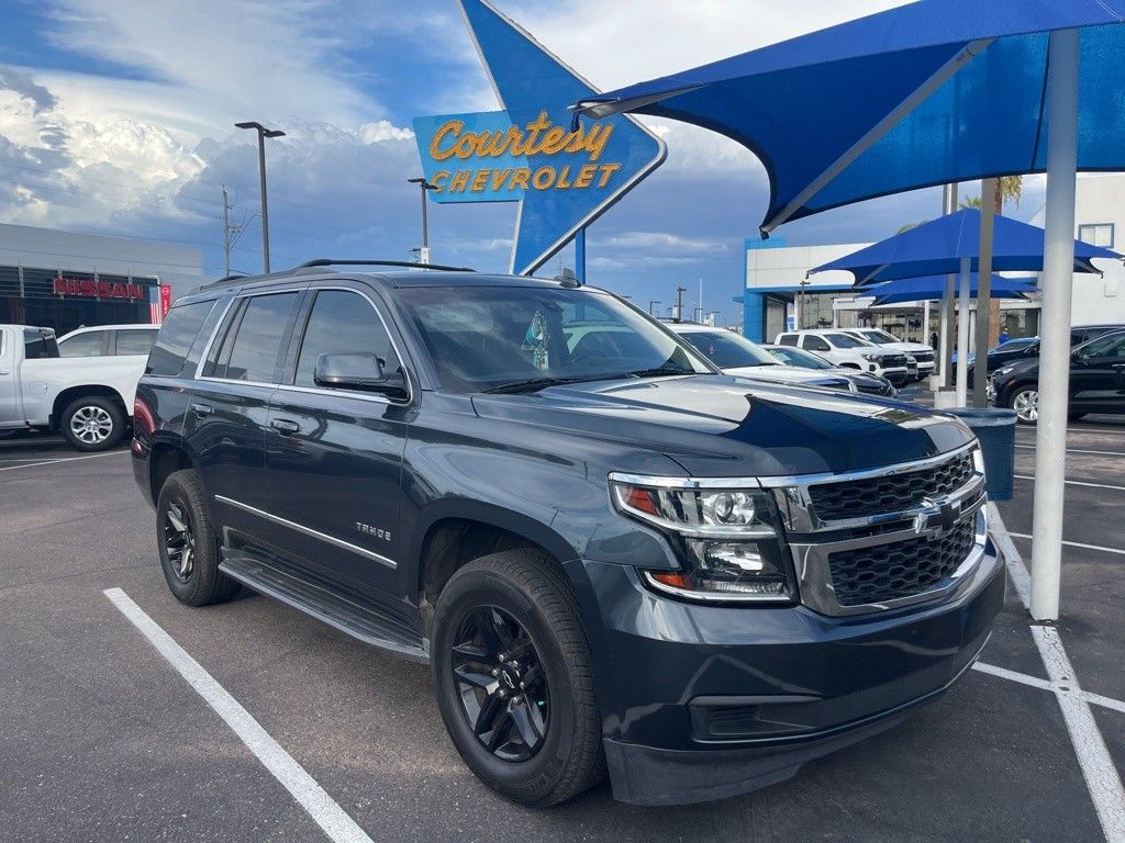 2019 Chevrolet Tahoe LS photo 2