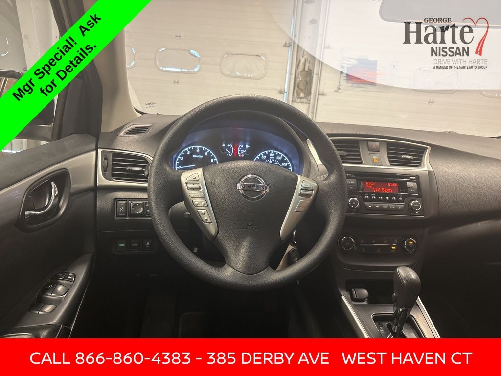 2017 Nissan Sentra S photo 16