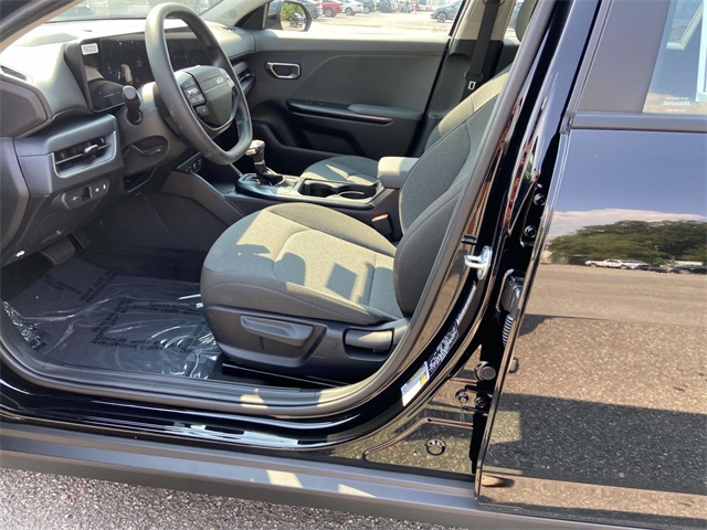 2025 Kia K4 LXS photo 10