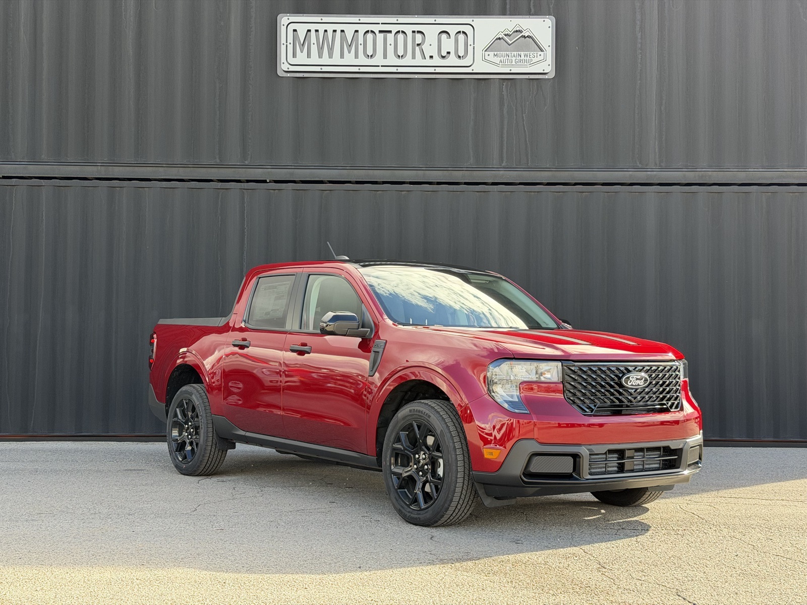 2025 Ford Maverick XLT's photo