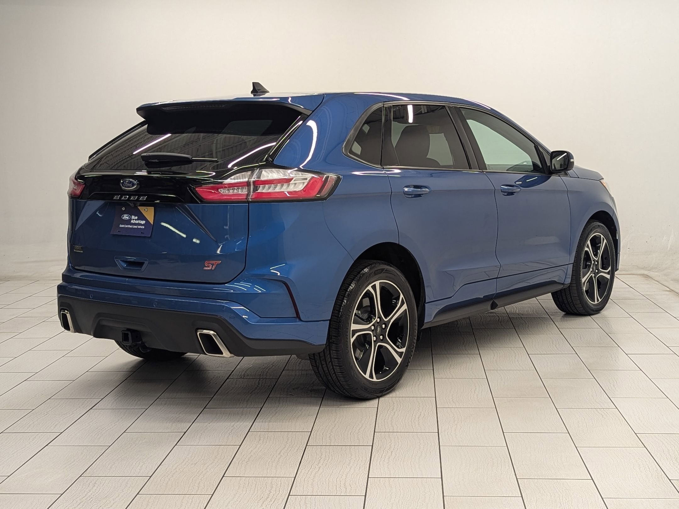 2021 Ford Edge ST photo 6