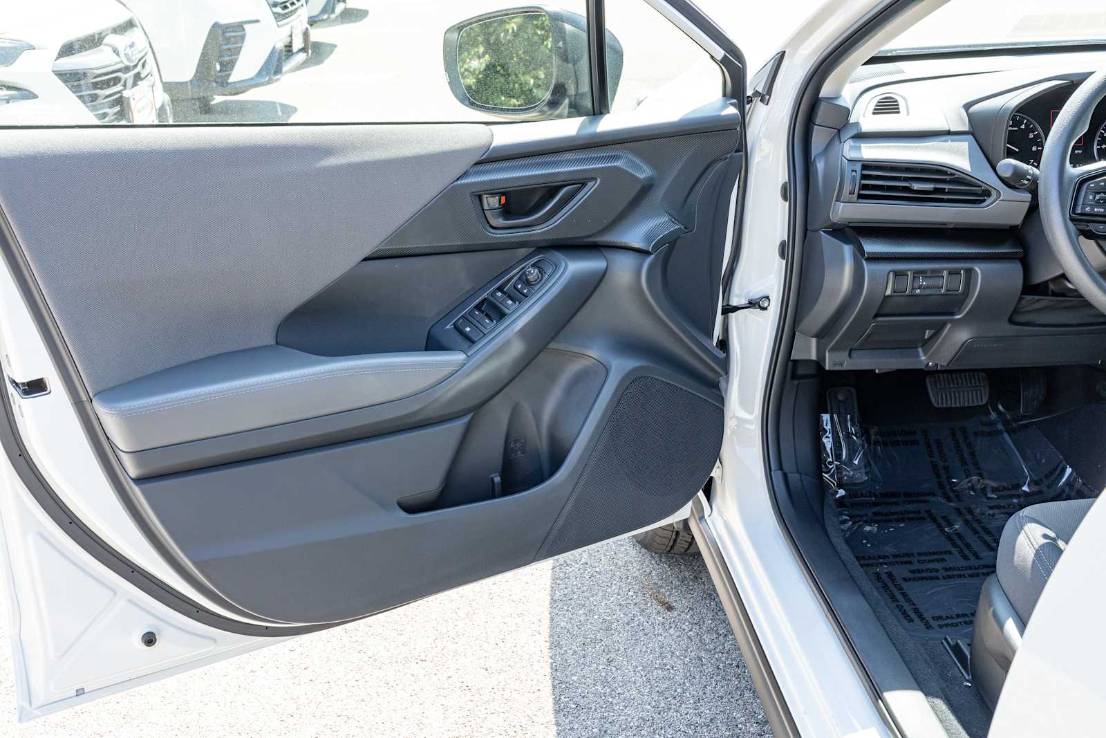 2025 Subaru Crosstrek Premium photo 6