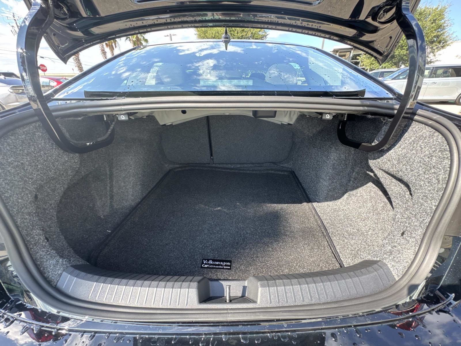 2026 Volkswagen Jetta 1.5T S photo 6