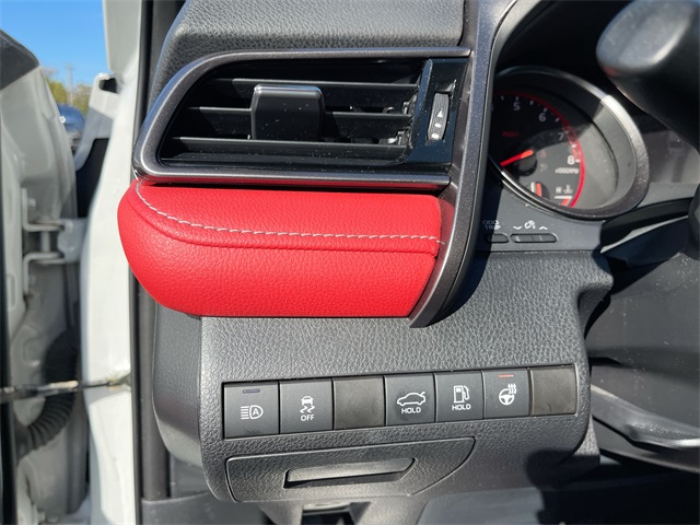 2022 TOYOTA CAMRY XSE AWD - Image 17