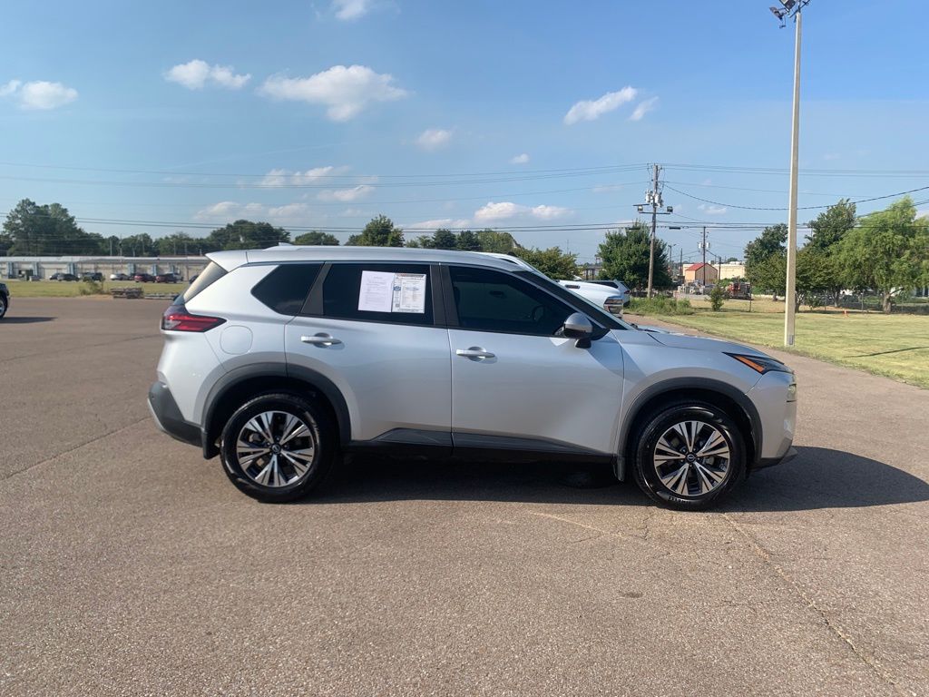 2023 Nissan Rogue SV photo 8