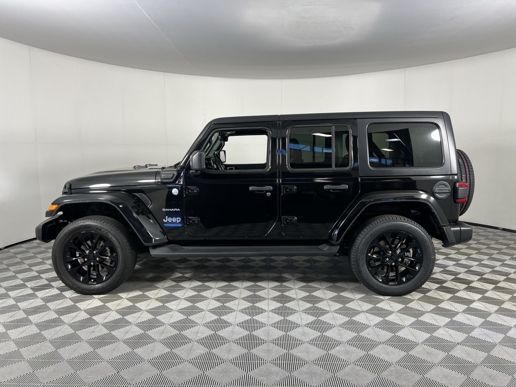 2022 Jeep Wrangler Unlimited Sahara 4xe photo 7
