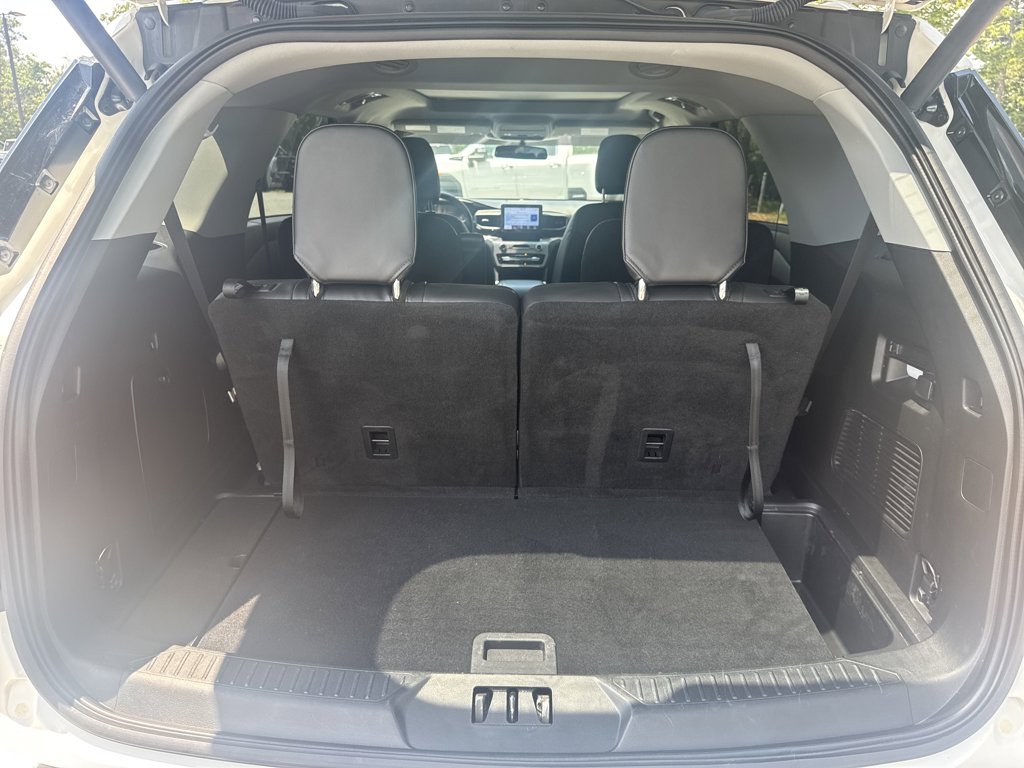 2023 Ford Explorer XLT Sport photo 7