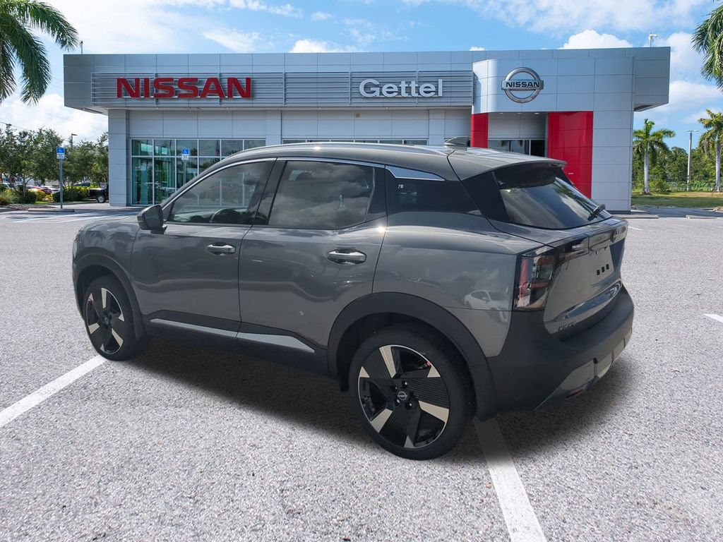 2025 Nissan Kicks SR photo 5