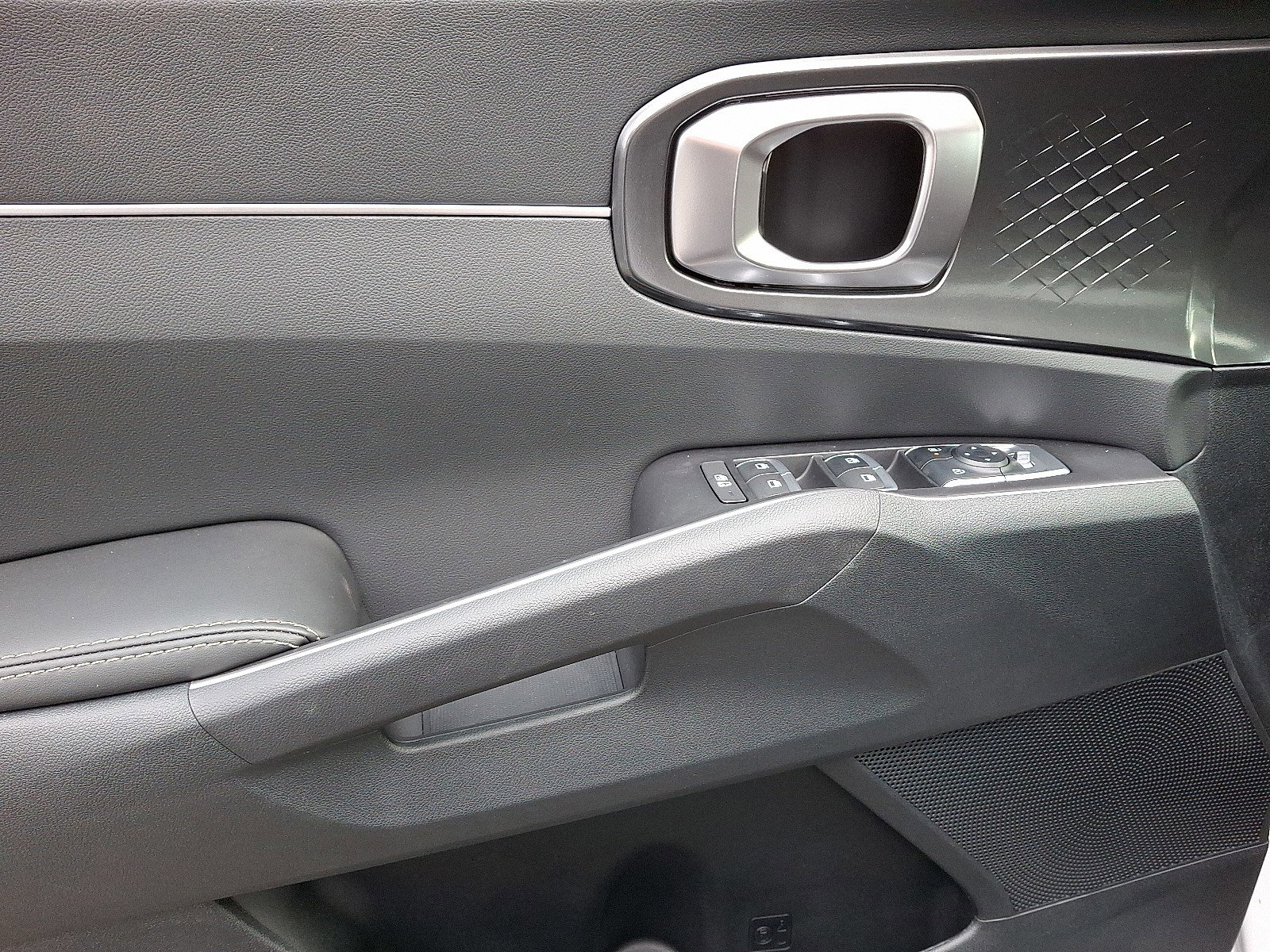 2026 Kia Sorento LX photo 3