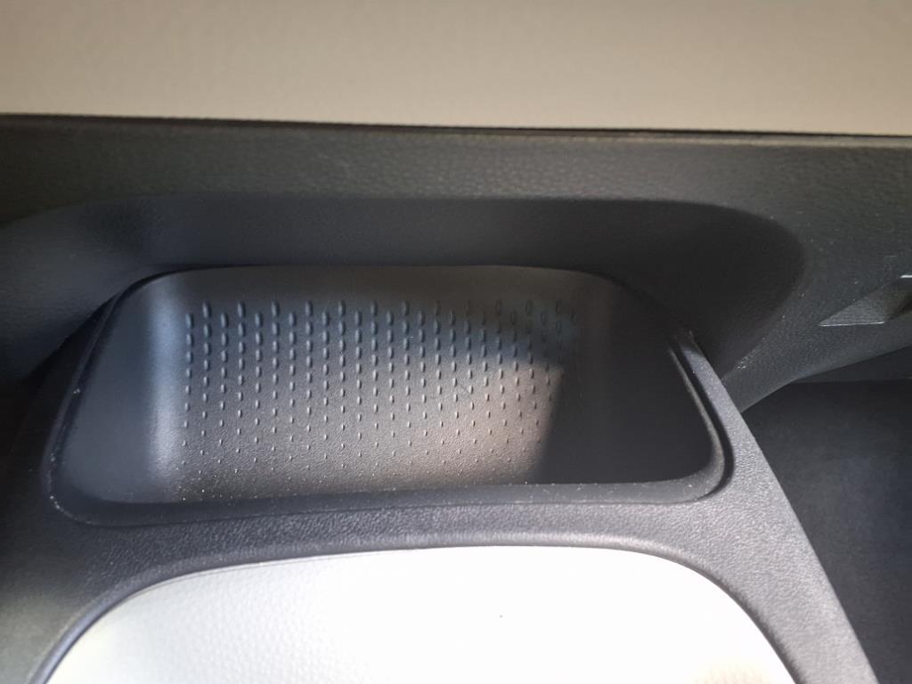 2022 Toyota Corolla LE photo 26