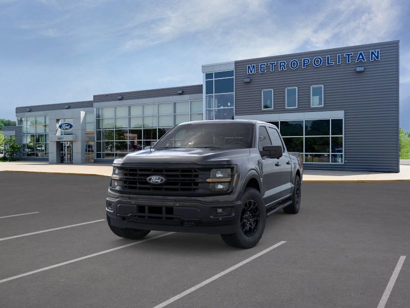2025 Ford F-150 XLT photo 2