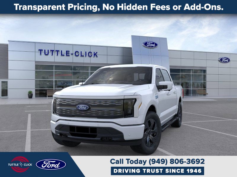 2025 Ford F-150 Lariat Lightning photo 2