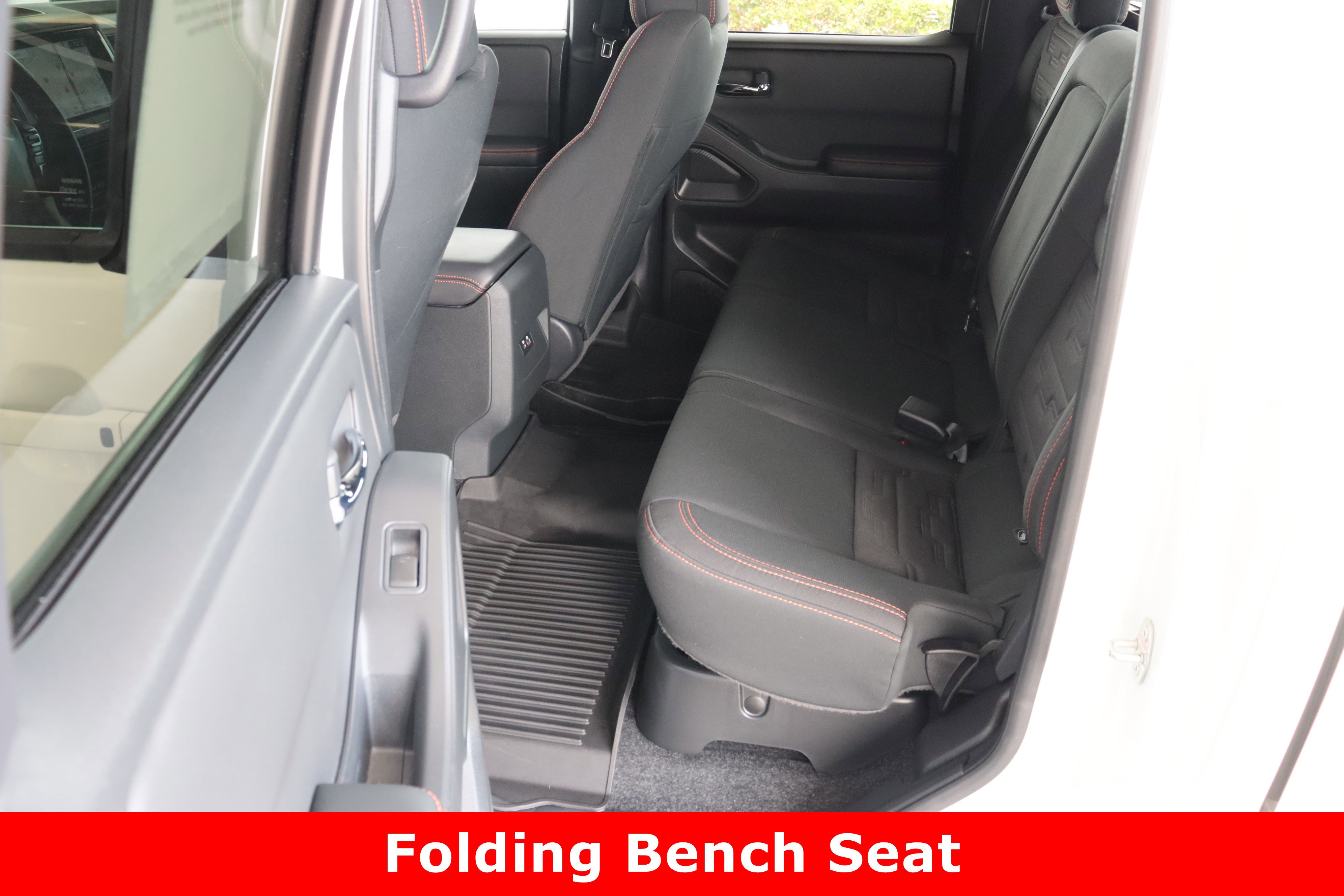 2024 Nissan Frontier PRO-X photo 23