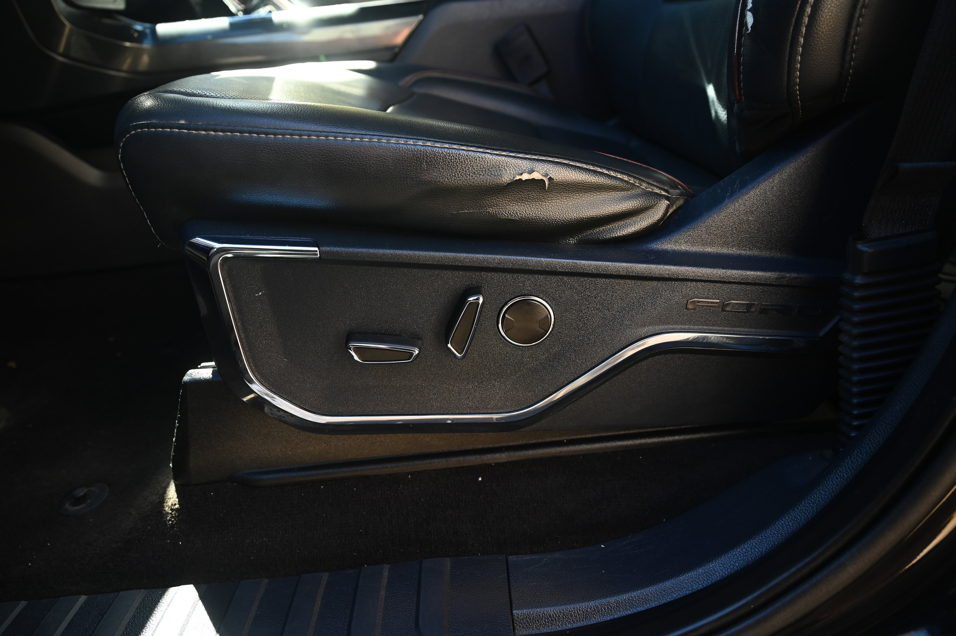 2021 Ford F-150 Lariat photo 11